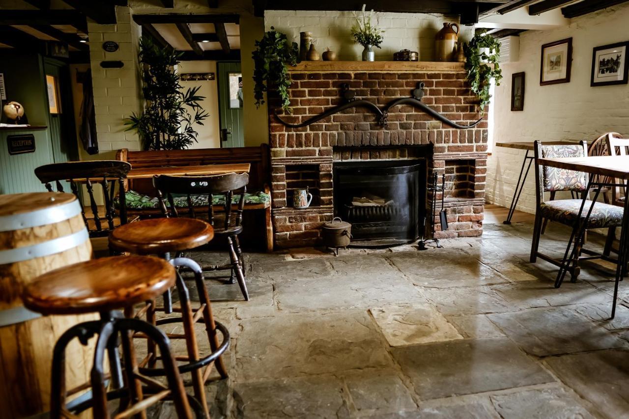 The Old Mill Hotel Salisbury Bagian luar foto
